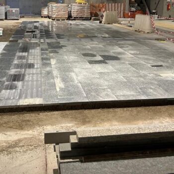 Metropolitana Torino – Stazione Collegno Centro – Fornitura e posa di pavimento in Luserna e Bianco Sardo