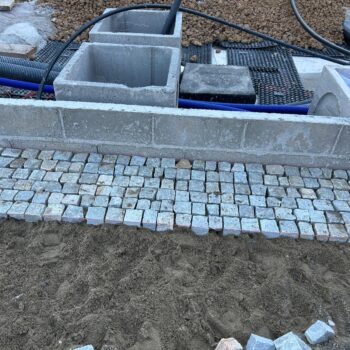 Milano – Cantiere Symbiosis – Fornitura e posa di Diorite e Cubetti di Luserna