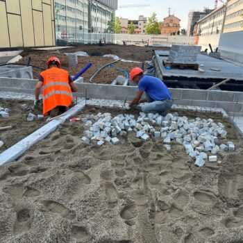 Milano – Cantiere Symbiosis – Fornitura e posa di Diorite e Cubetti di Luserna