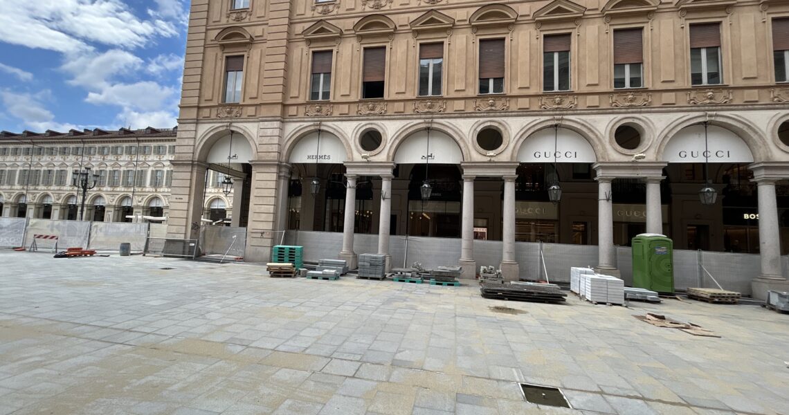 Torino – Via Roma – Pavimentazione in Diorite Piemonte