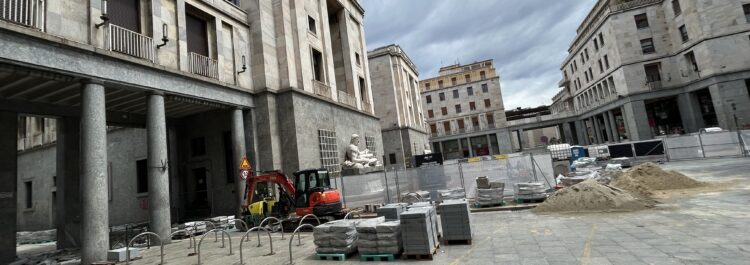 Torino – Via Roma / Piazza CLN – Pavimentazione in Diorite Piemonte