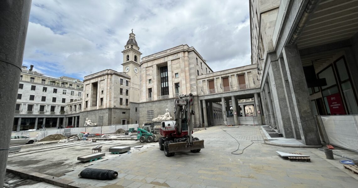 Torino – Via Roma / Piazza CLN – Pavimentazione in Diorite Piemonte