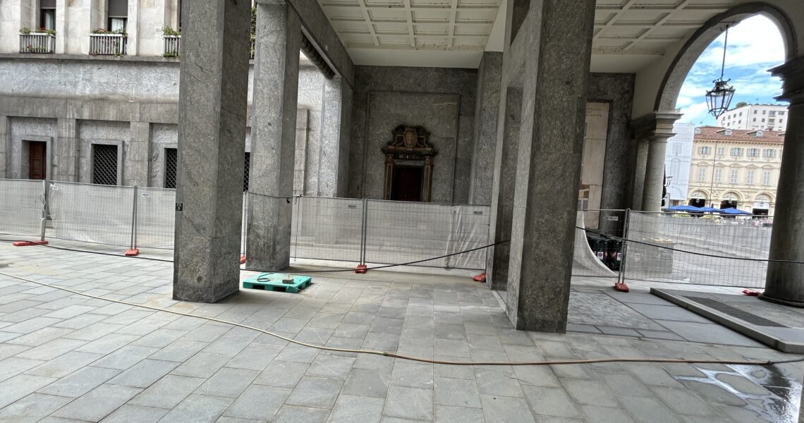 Torino – Via Roma / Piazza CLN – Pavimentazione in Diorite Piemonte