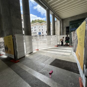 Torino – Via Roma/Piazza CLN – Pavimentazione in Diorite Piemonte e Bianco Carrara